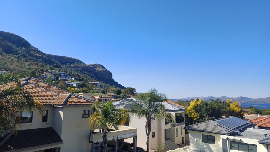 3 Bedroom Property for Sale in Kosmos Ridge North West